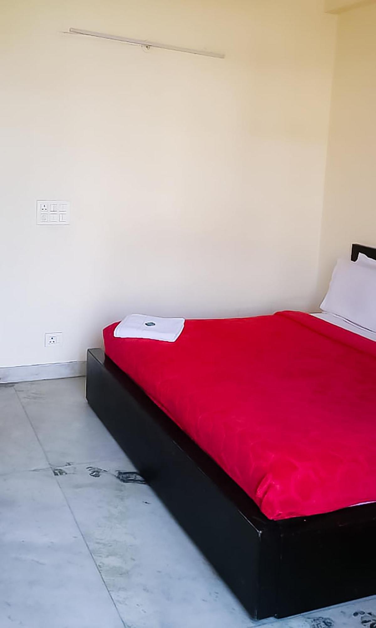 Deluxe Room In Cr Park ニューデリー エクステリア 写真